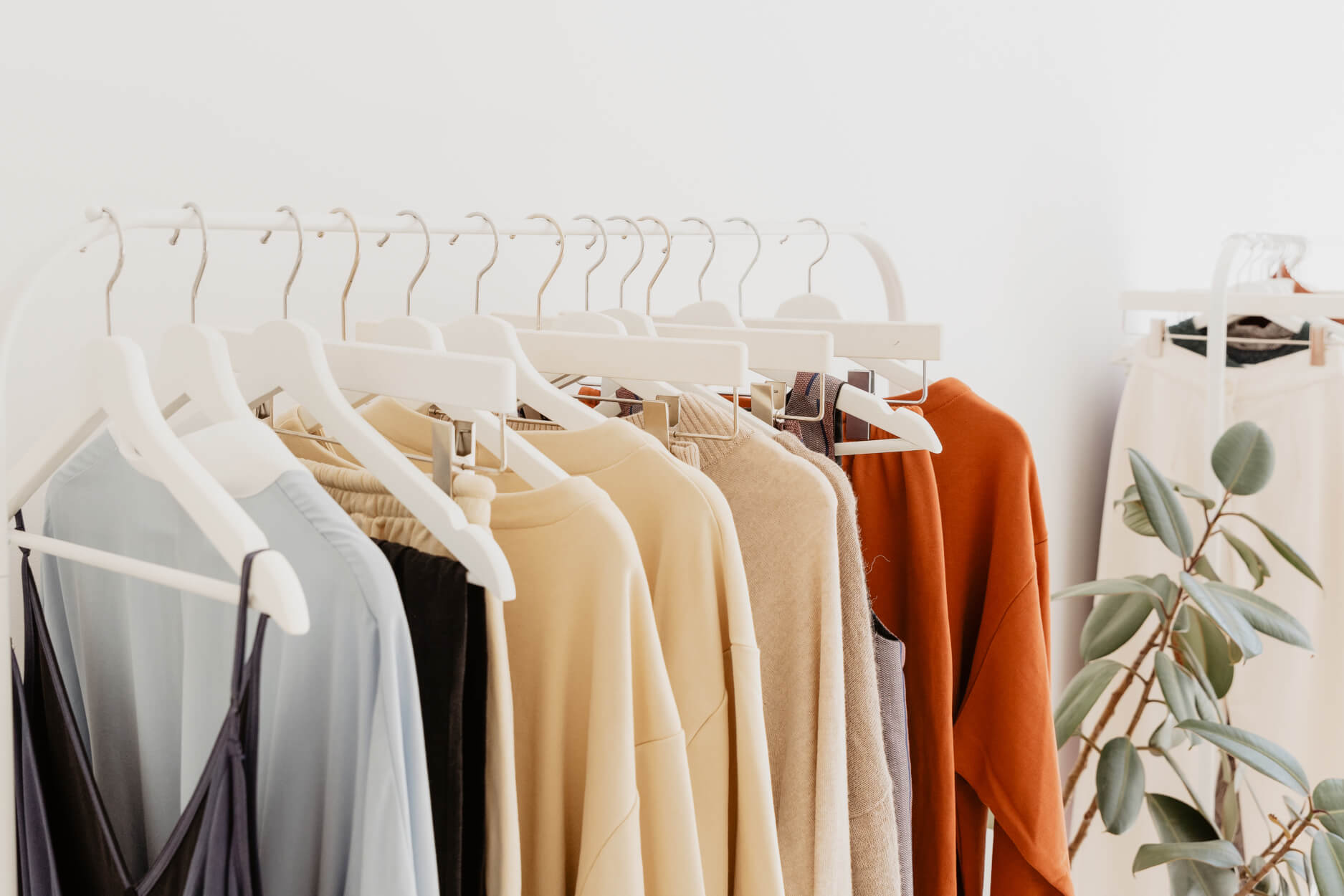 Retail clothes rack